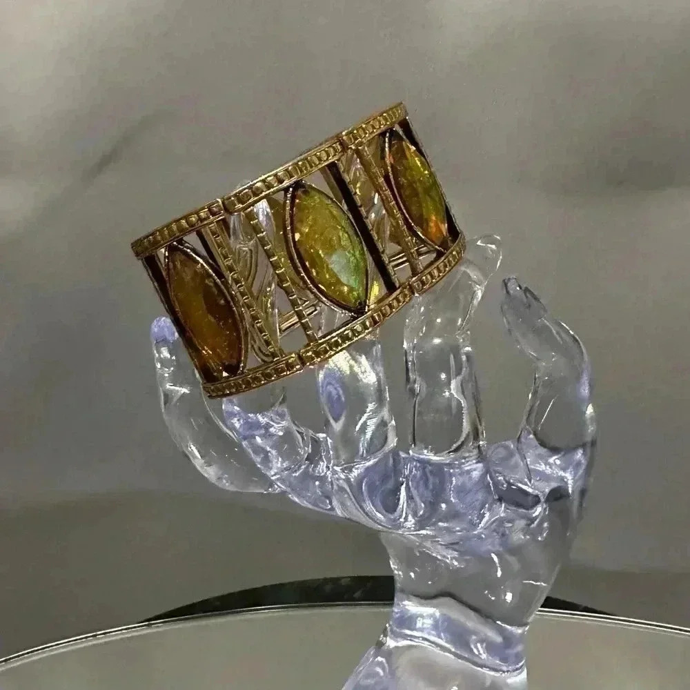 💎Women’s Vintage metal & glass bracelet - Picture 3 of 12